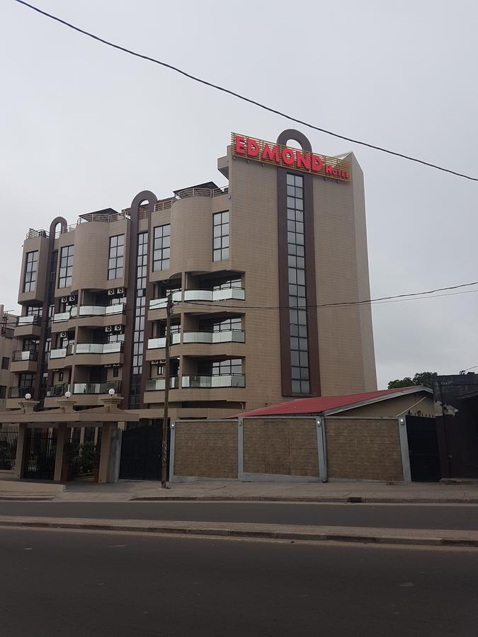 Edmond Hotel Браззавиль Экстерьер фото